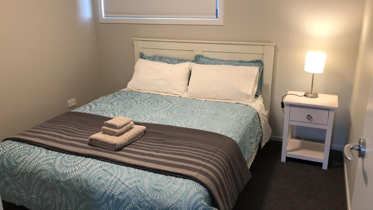 Central Stadium Apartments Hamilton Bagian luar foto
